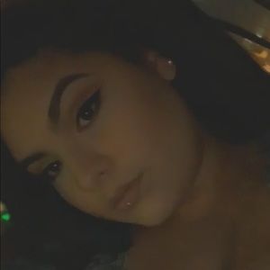 Meet your Posher, Brenda